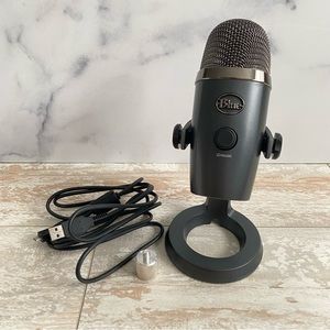 Logitech Blue Yeti Nano USB Microphone -Black